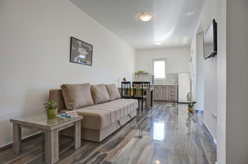 Apartmani Agape Petrovac Exterior photo